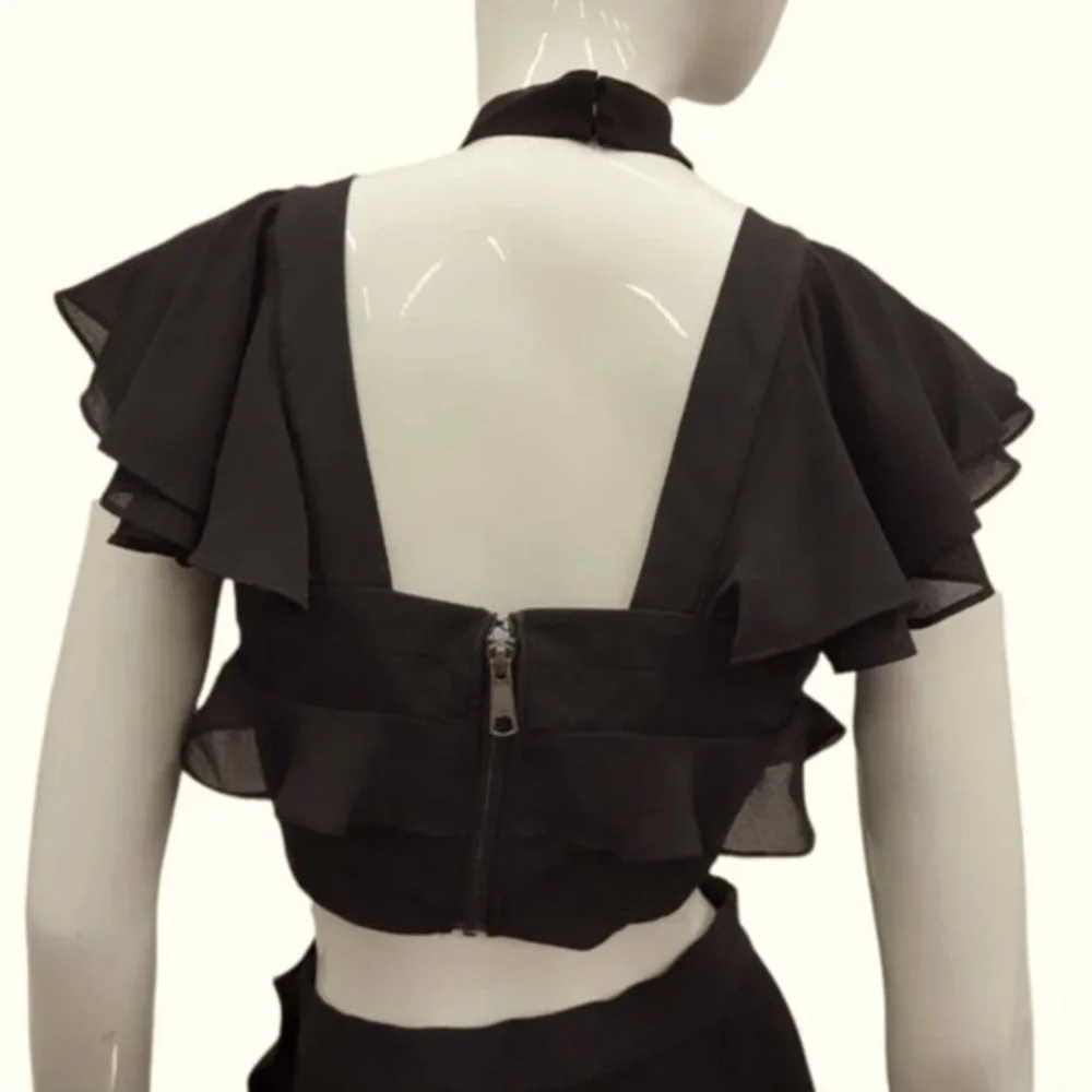 NASTY GAL black ruffled flutter sleeve criss cross halter crop top NWT - Picture 7 of 7